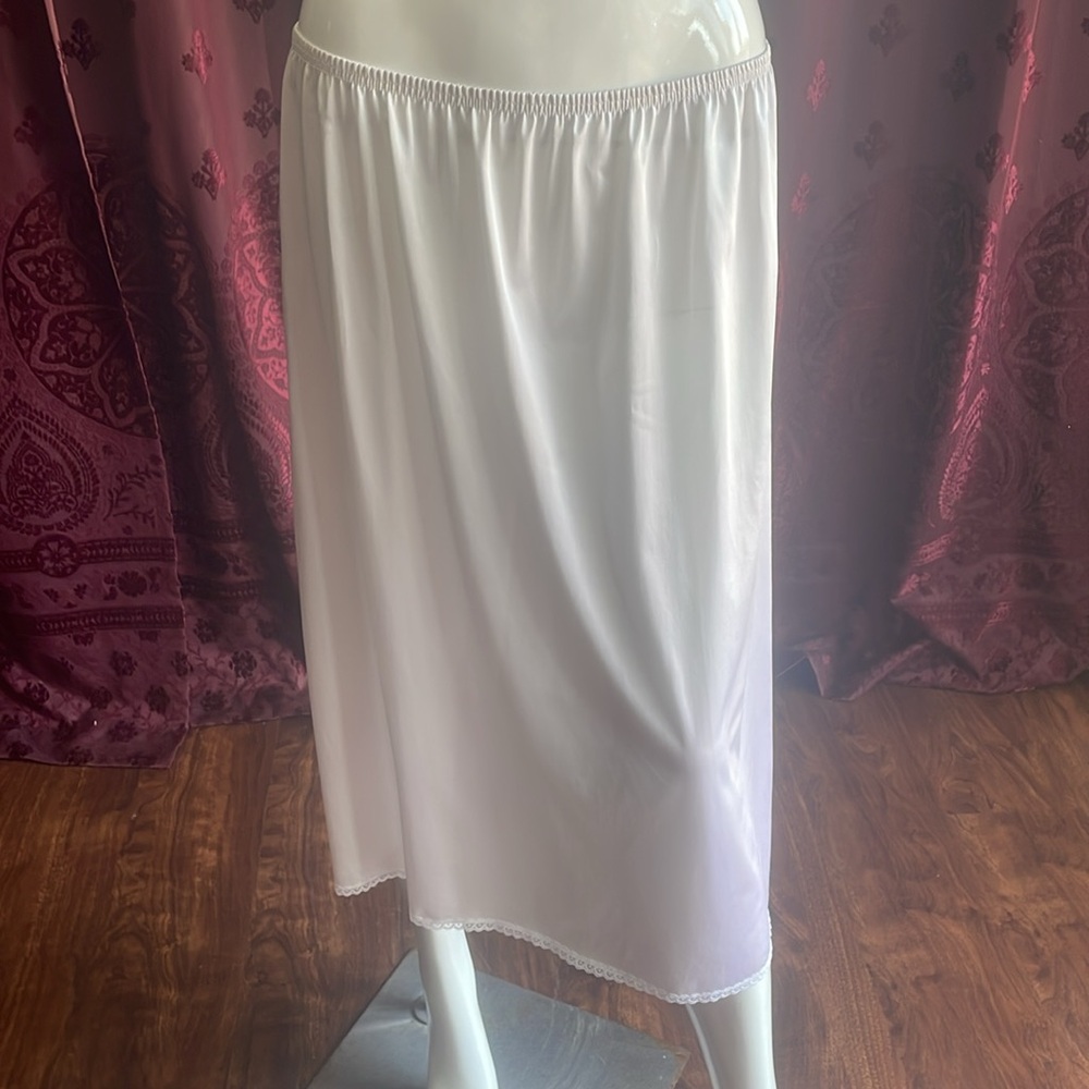 3/$20 Vintage Vassarette Retro White Nylon Lace Trim Midi Skirt Size XXL